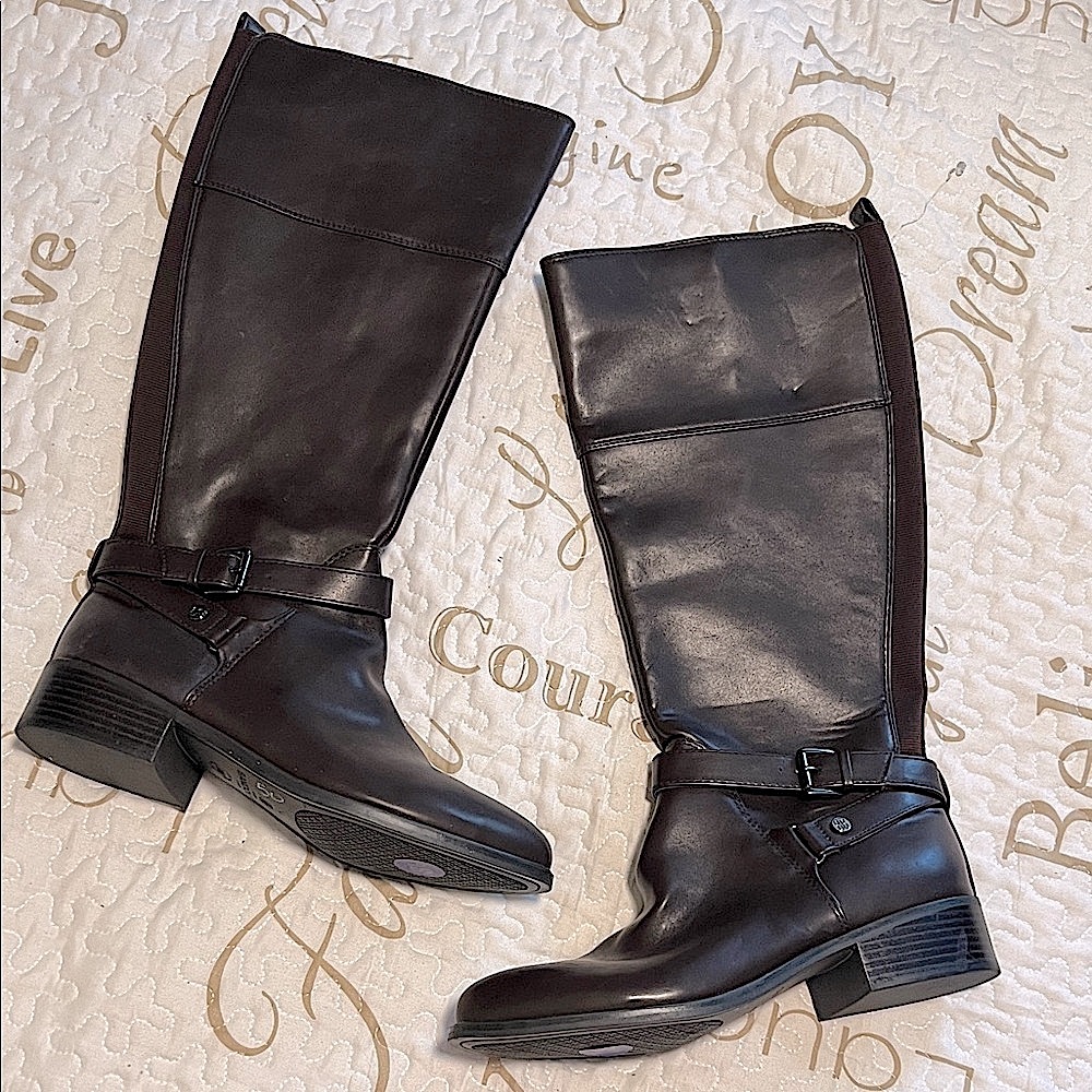 NWT Bandolino Dark Brown Knee High Boots Womens Sz 8.5 Zippers and Buckle Winter